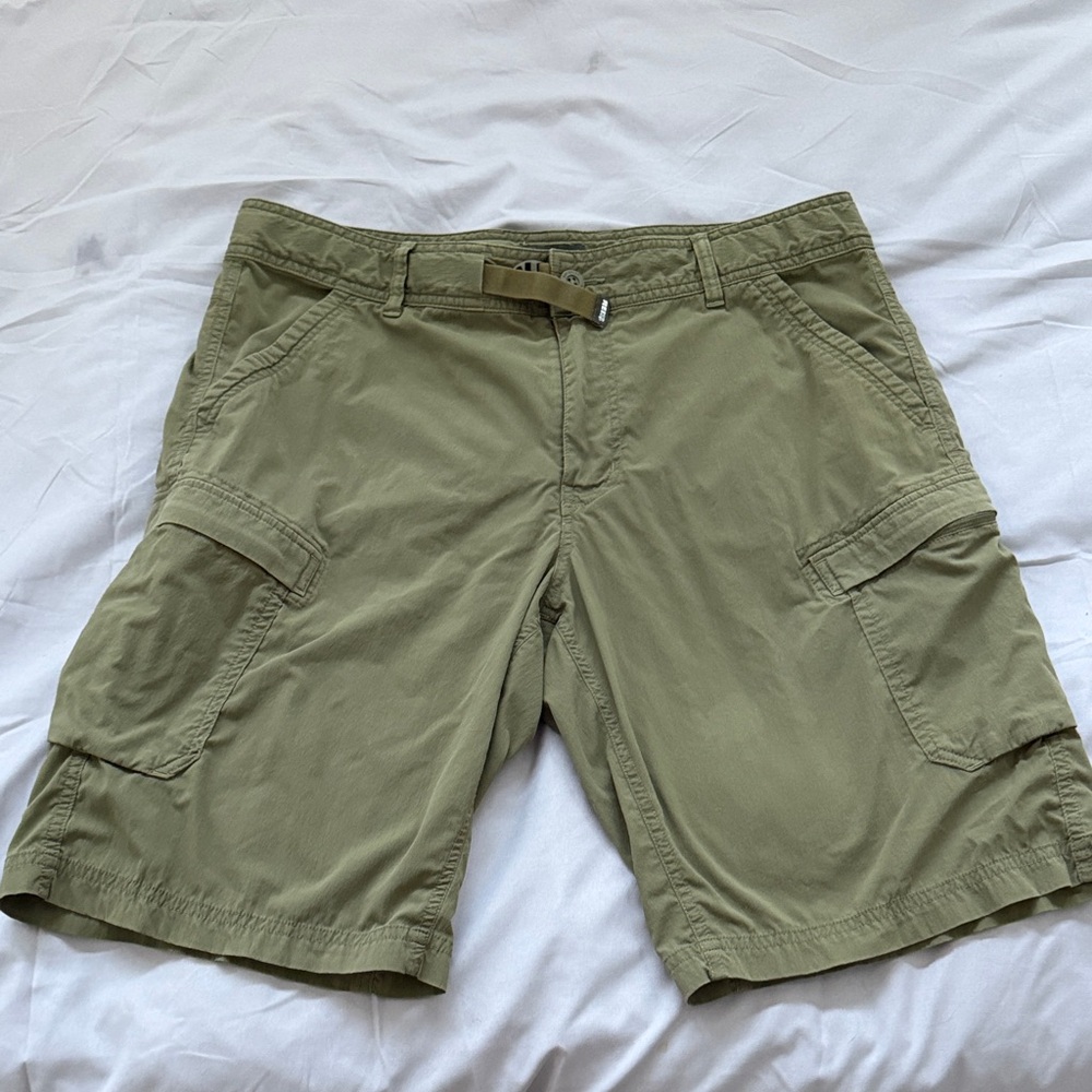 REI Men's Khaki Cargo Shorts